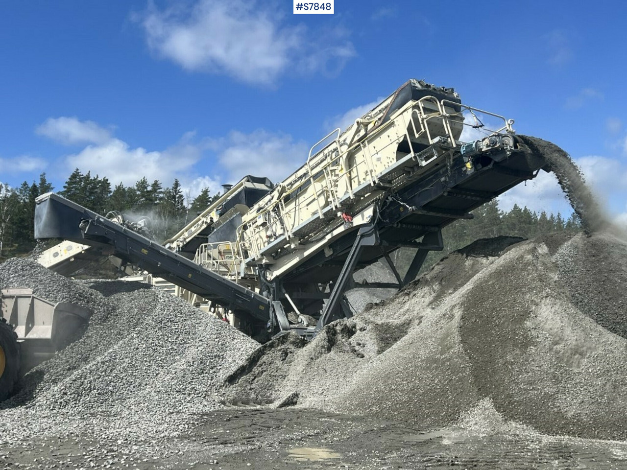 Crusher on tracks, Metso Lokotrack LT 330D (See video) - Drupinātājs: foto 4 Crusher on tracks, Metso Lokotrack LT 330D (See video) - Drupinātājs: foto 4