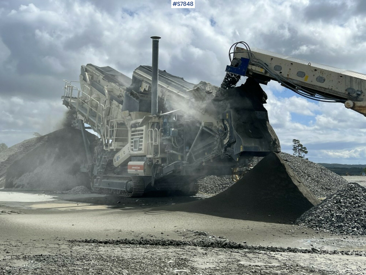 Crusher on tracks, Metso Lokotrack LT 330D (See video) - Drupinātājs: foto 2 Crusher on tracks, Metso Lokotrack LT 330D (See video) - Drupinātājs: foto 2