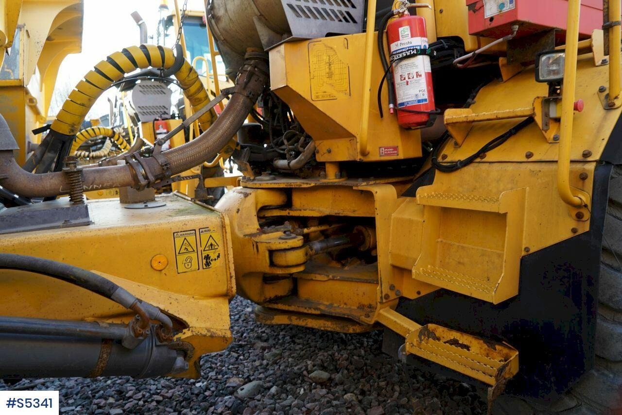 Bezceļu pašizgāzējs DUMPER Volvo A35D 6x6: foto 14