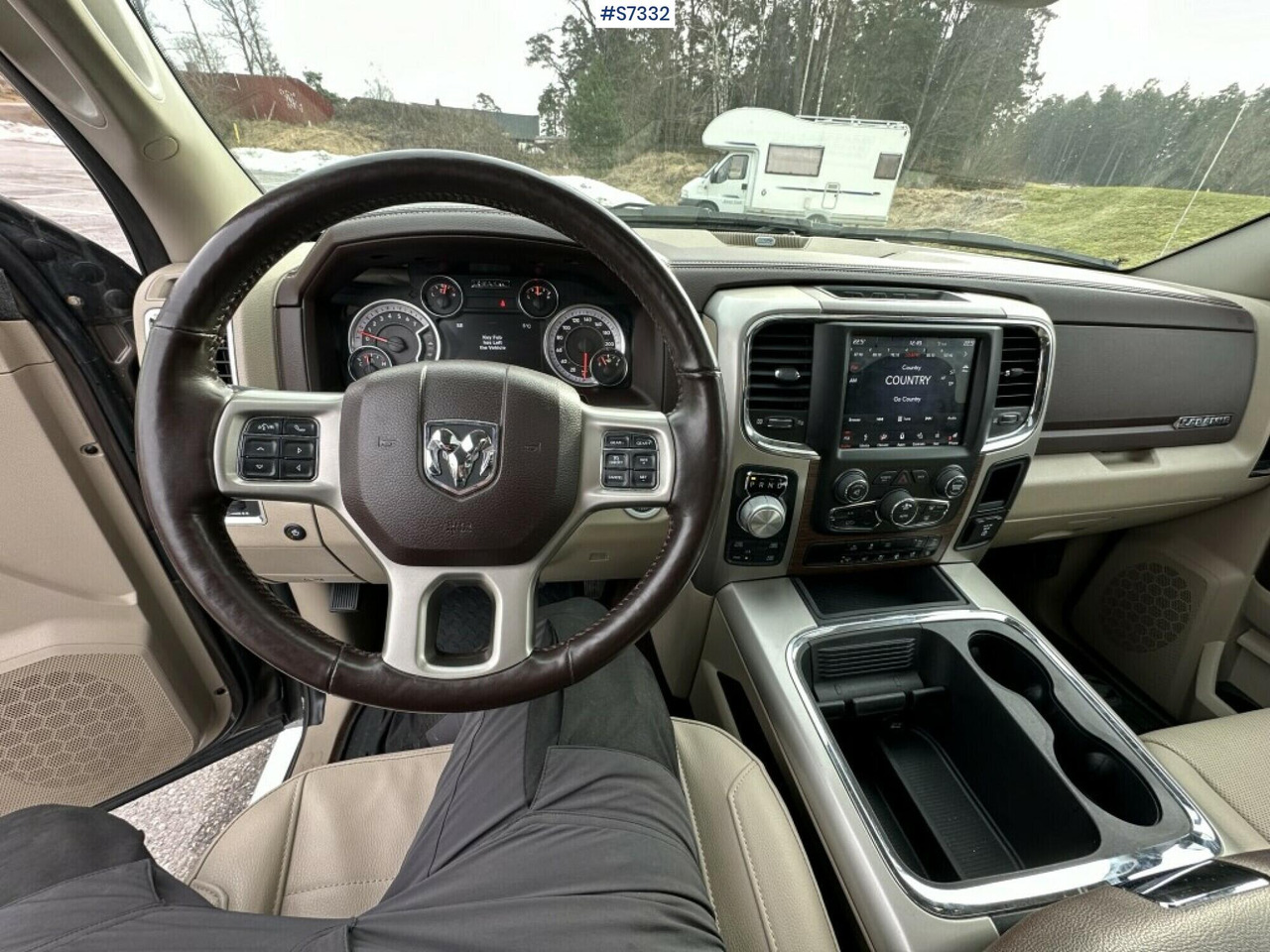 Dodge Ram 1500 Laramie, gasoline, serviced. - Pikaps: foto 3 Dodge Ram 1500 Laramie, gasoline, serviced. - Pikaps: foto 3