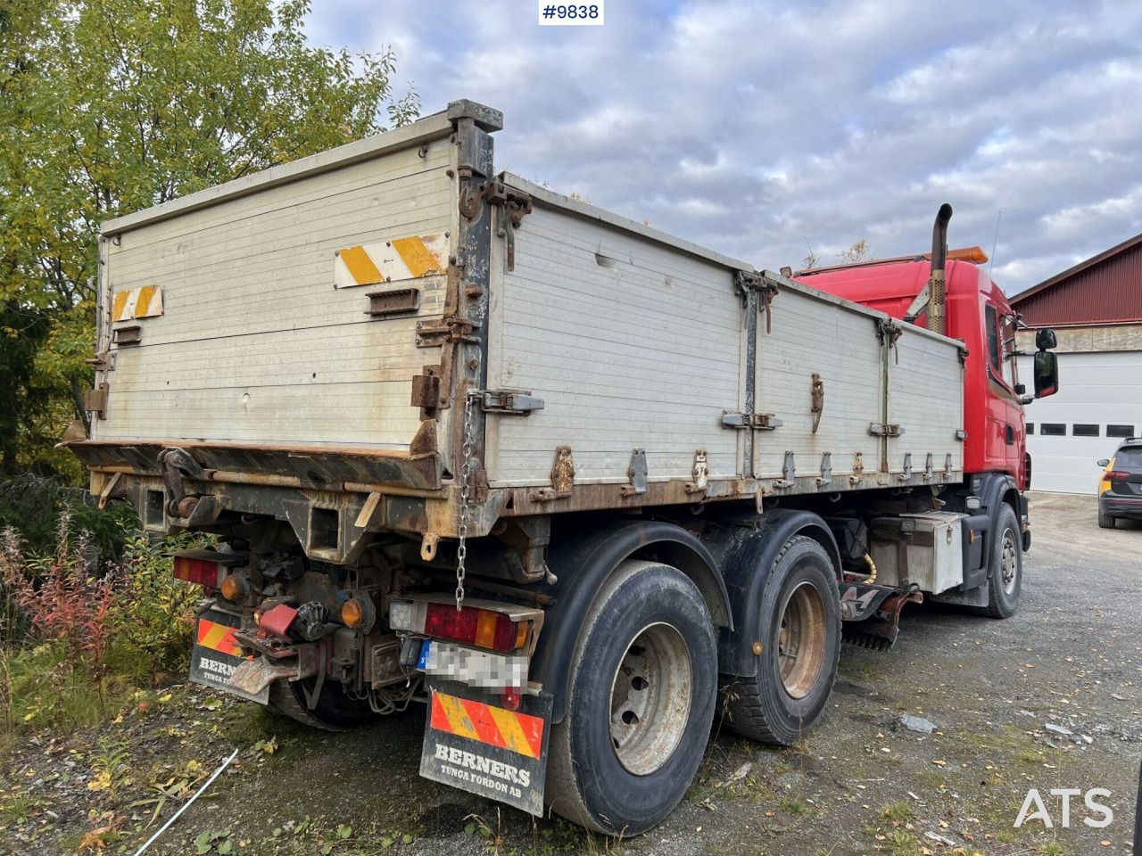 Dump Truck Scania R164 with plow equipment and underbite - Kravas automašīna pašizgāzējs: foto 4 Dump Truck Scania R164 with plow equipment and underbite - Kravas automašīna pašizgāzējs: foto 4