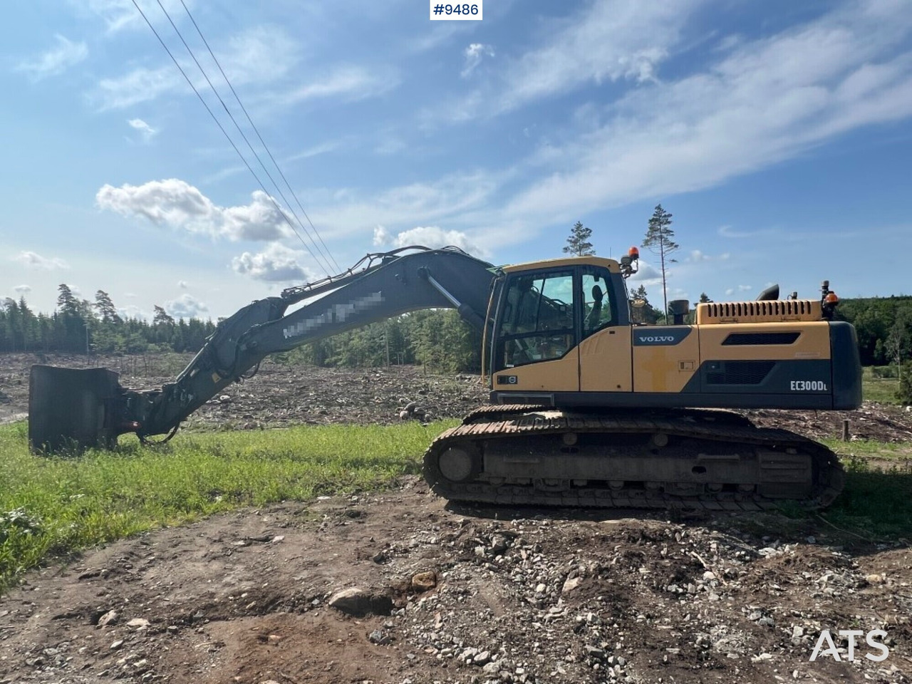 Excavator Volvo EC300DL- With excavator system and scale (See Video) - Kāpurķēžu ekskavators: foto 1 Excavator Volvo EC300DL- With excavator system and scale (See Video) - Kāpurķēžu ekskavators: foto 1