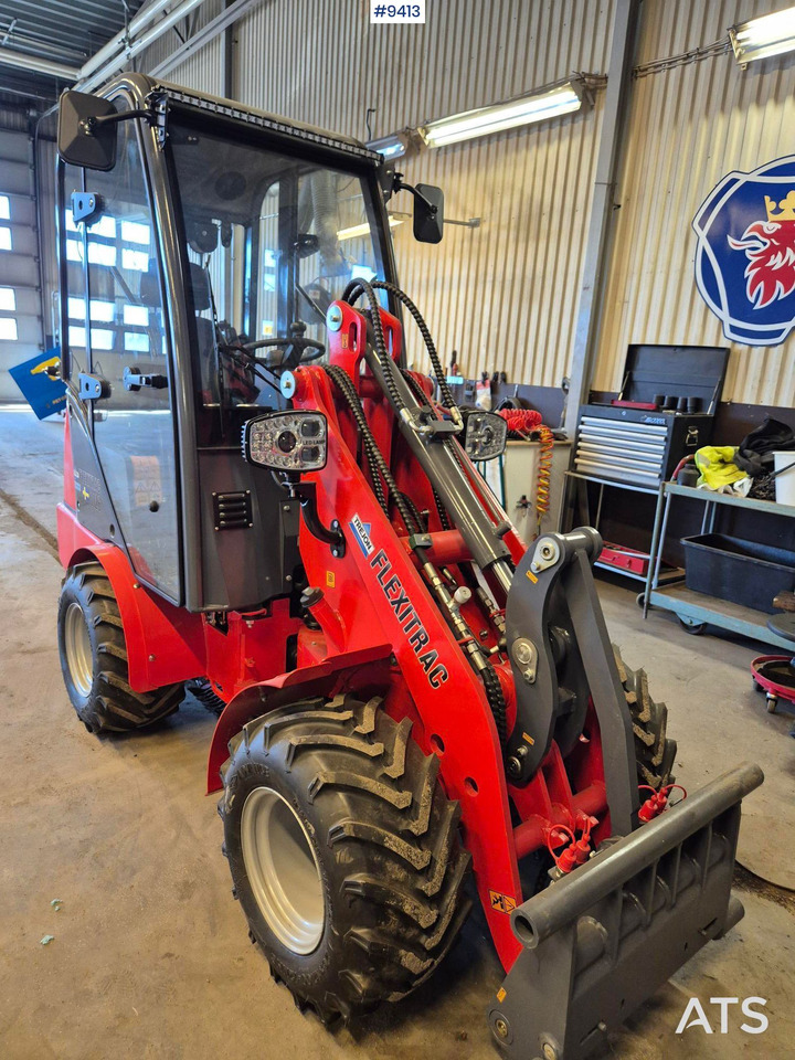 FLEXITRAC 1126 Skid steer loader with only 7 hours - Mini iekrāvējs: foto 5 FLEXITRAC 1126 Skid steer loader with only 7 hours - Mini iekrāvējs: foto 5
