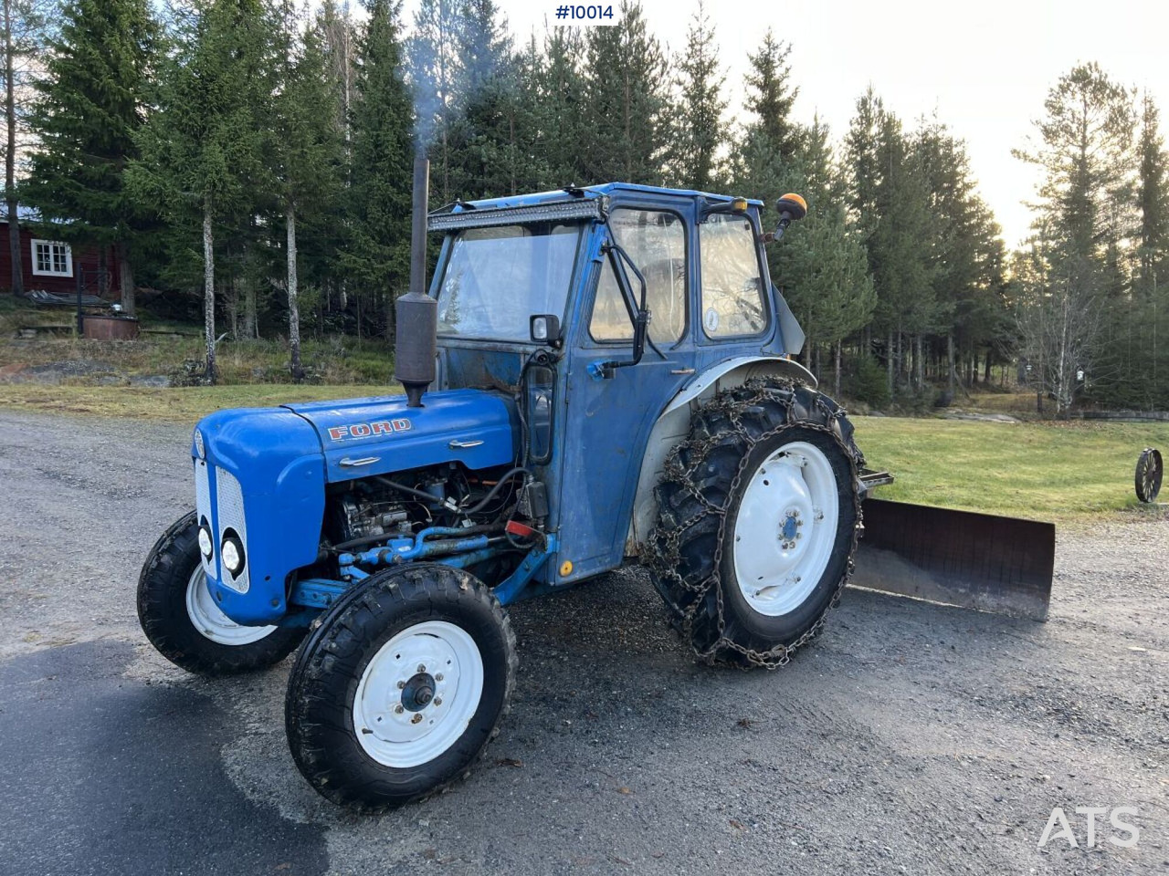 Traktors Ford Fordson Dexta Mark (VIDEO): foto 11