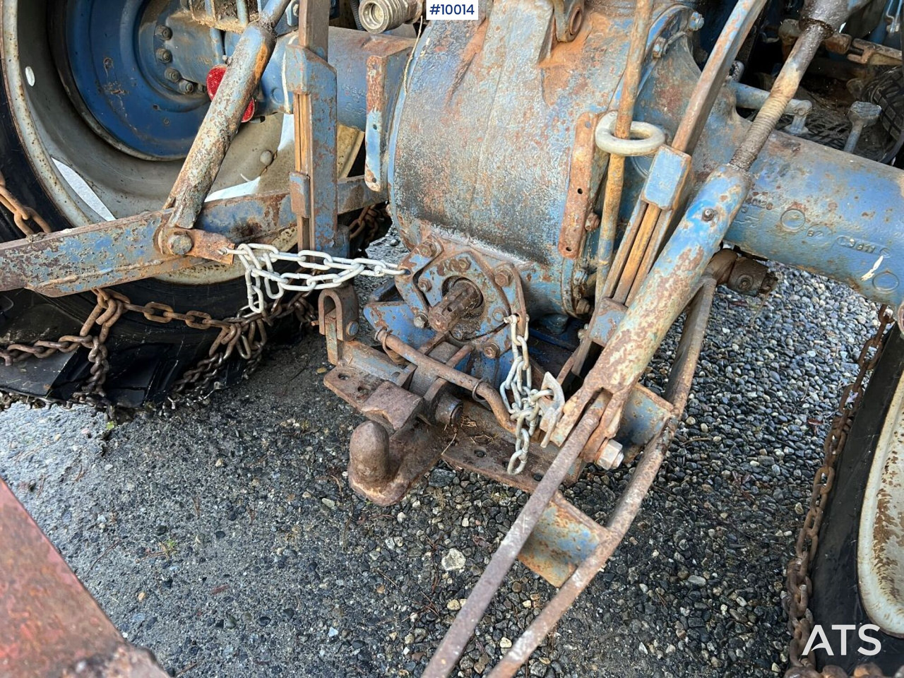 Traktors Ford Fordson Dexta Mark (VIDEO): foto 19