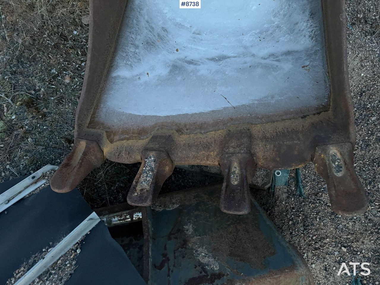 Grab John GJ600 Bucket SMP2 bracket - Ekskavatora kauss: foto 2 Grab John GJ600 Bucket SMP2 bracket - Ekskavatora kauss: foto 2