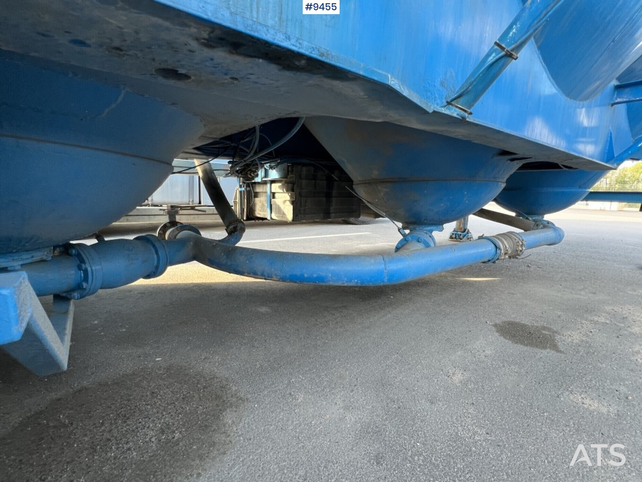 INTERCONSULT Bulk trailer - Silosa puspiekabe: foto 4 INTERCONSULT Bulk trailer - Silosa puspiekabe: foto 4