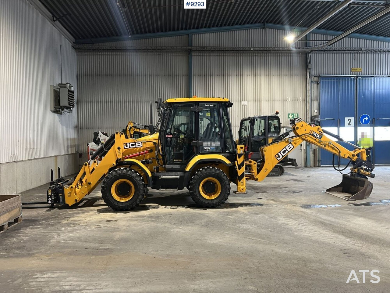 JCB 3CX Compact PRO Stage V Backhoe/Loader with only 1118 hours - Ekskavators-iekrāvējs: foto 1 JCB 3CX Compact PRO Stage V Backhoe/Loader with only 1118 hours - Ekskavators-iekrāvējs: foto 1