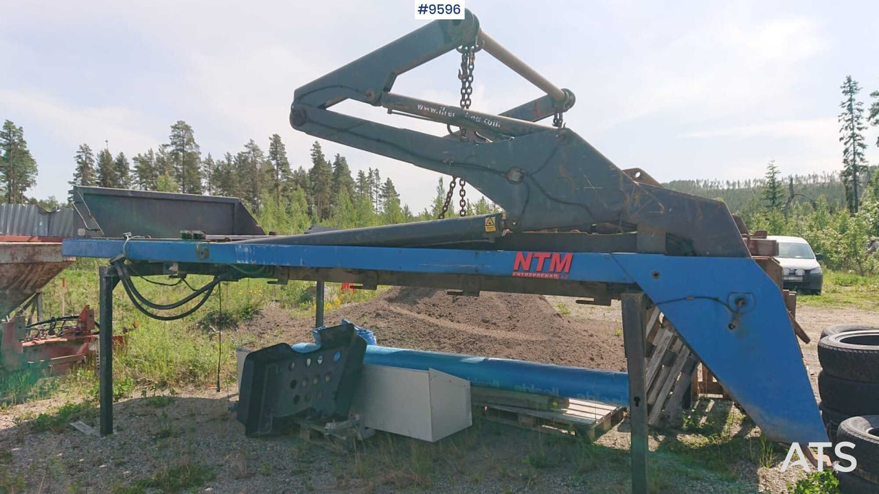 JOAB skip loader from 2002 - Būvgružu konteineru/ Pacēlāji ar āķi sistēma: foto 1 JOAB skip loader from 2002 - Būvgružu konteineru/ Pacēlāji ar āķi sistēma: foto 1