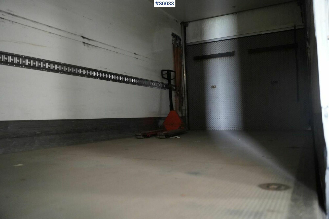 MAN TGM 18.340 4x2 BL - Kravas automašīna ar slēgto virsbūvi: foto 4 MAN TGM 18.340 4x2 BL - Kravas automašīna ar slēgto virsbūvi: foto 4