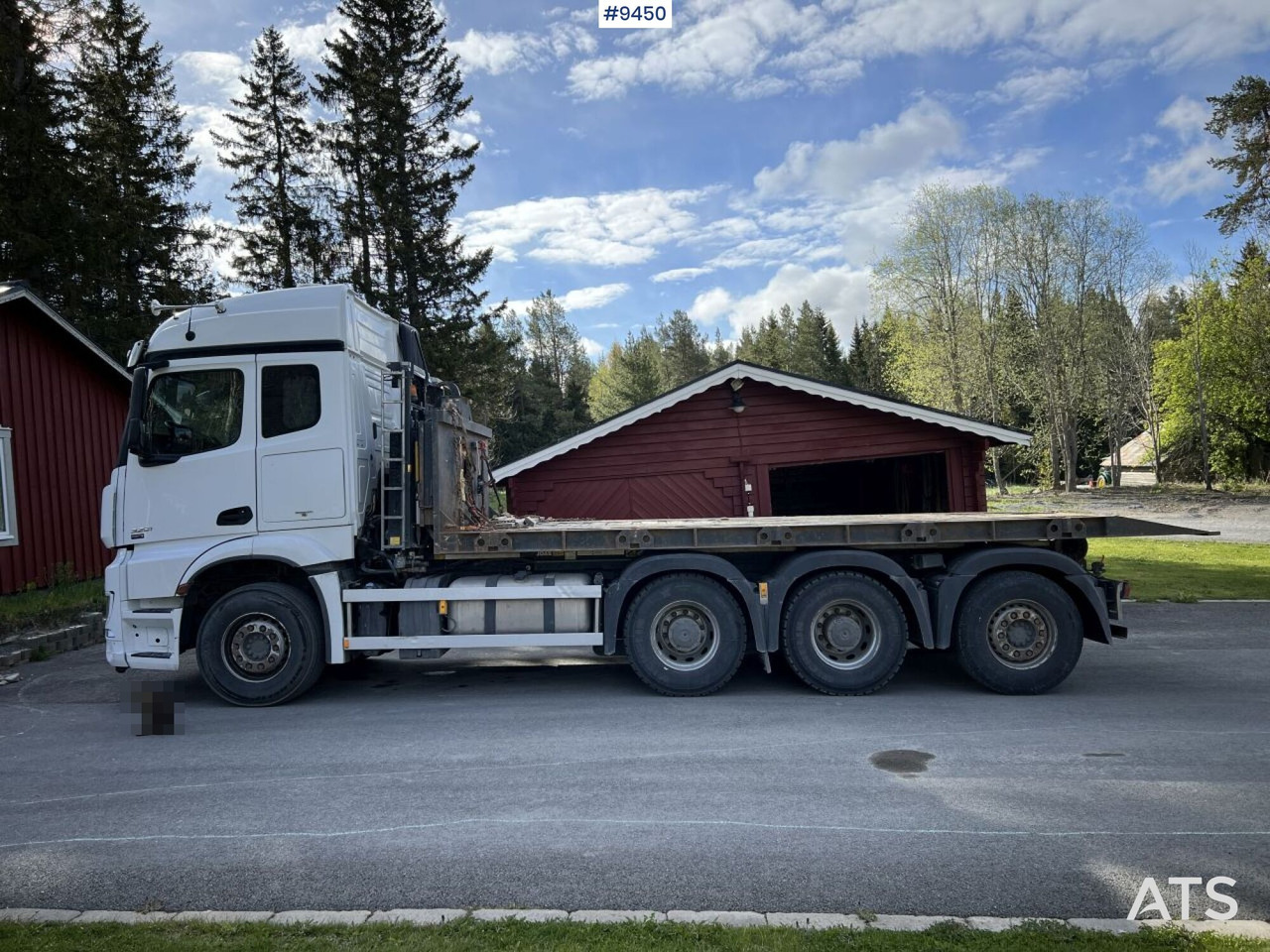 Mercedes Benz Arocs 3251 Tridem Hooklift, flatbed and concrete rotator - Pacēlājs ar āķi: foto 3 Mercedes Benz Arocs 3251 Tridem Hooklift, flatbed and concrete rotator - Pacēlājs ar āķi: foto 3