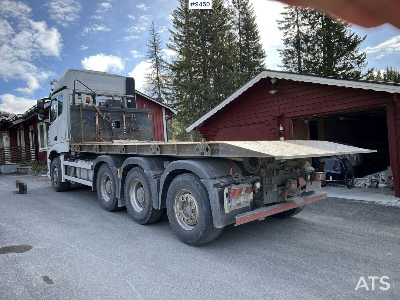 Mercedes Benz Arocs 3251 Tridem Hooklift, flatbed and concrete rotator - Pacēlājs ar āķi: foto 4 Mercedes Benz Arocs 3251 Tridem Hooklift, flatbed and concrete rotator - Pacēlājs ar āķi: foto 4