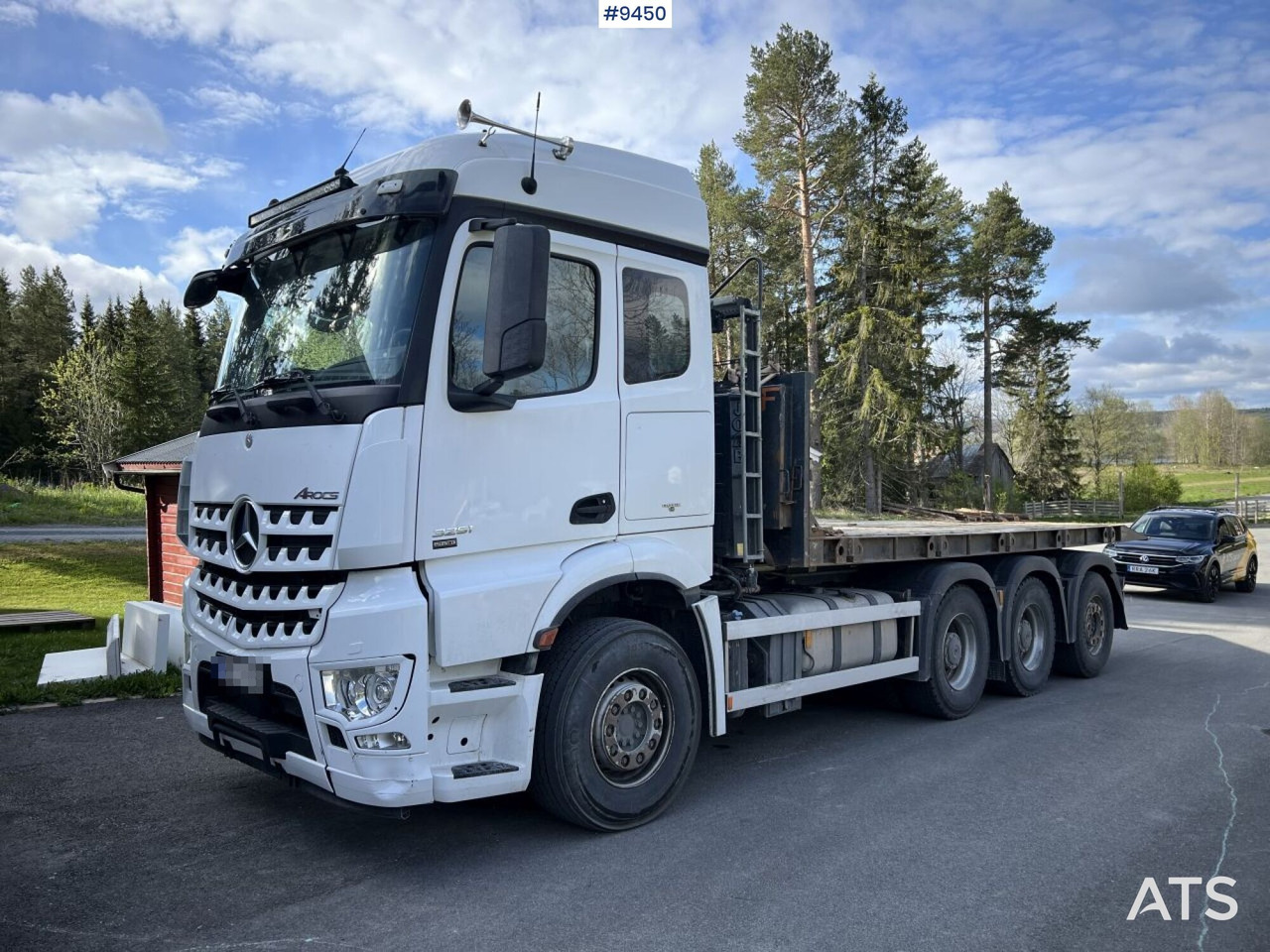 Mercedes Benz Arocs 3251 Tridem Hooklift, flatbed and concrete rotator - Pacēlājs ar āķi: foto 1 Mercedes Benz Arocs 3251 Tridem Hooklift, flatbed and concrete rotator - Pacēlājs ar āķi: foto 1