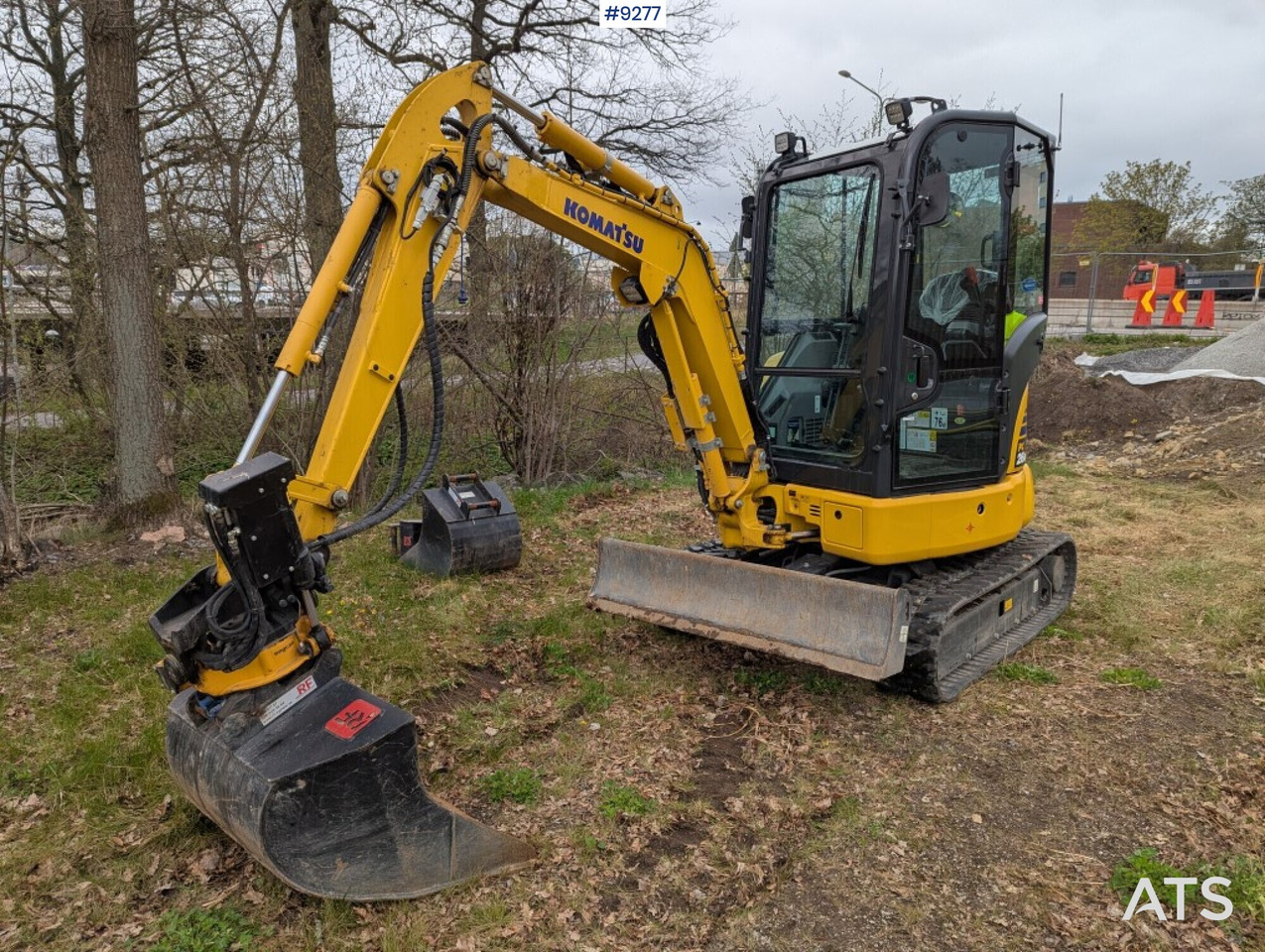 Mini Excavator Komatsu PC26MR (See Video) - Mini-ekskavators: foto 1 Mini Excavator Komatsu PC26MR (See Video) - Mini-ekskavators: foto 1