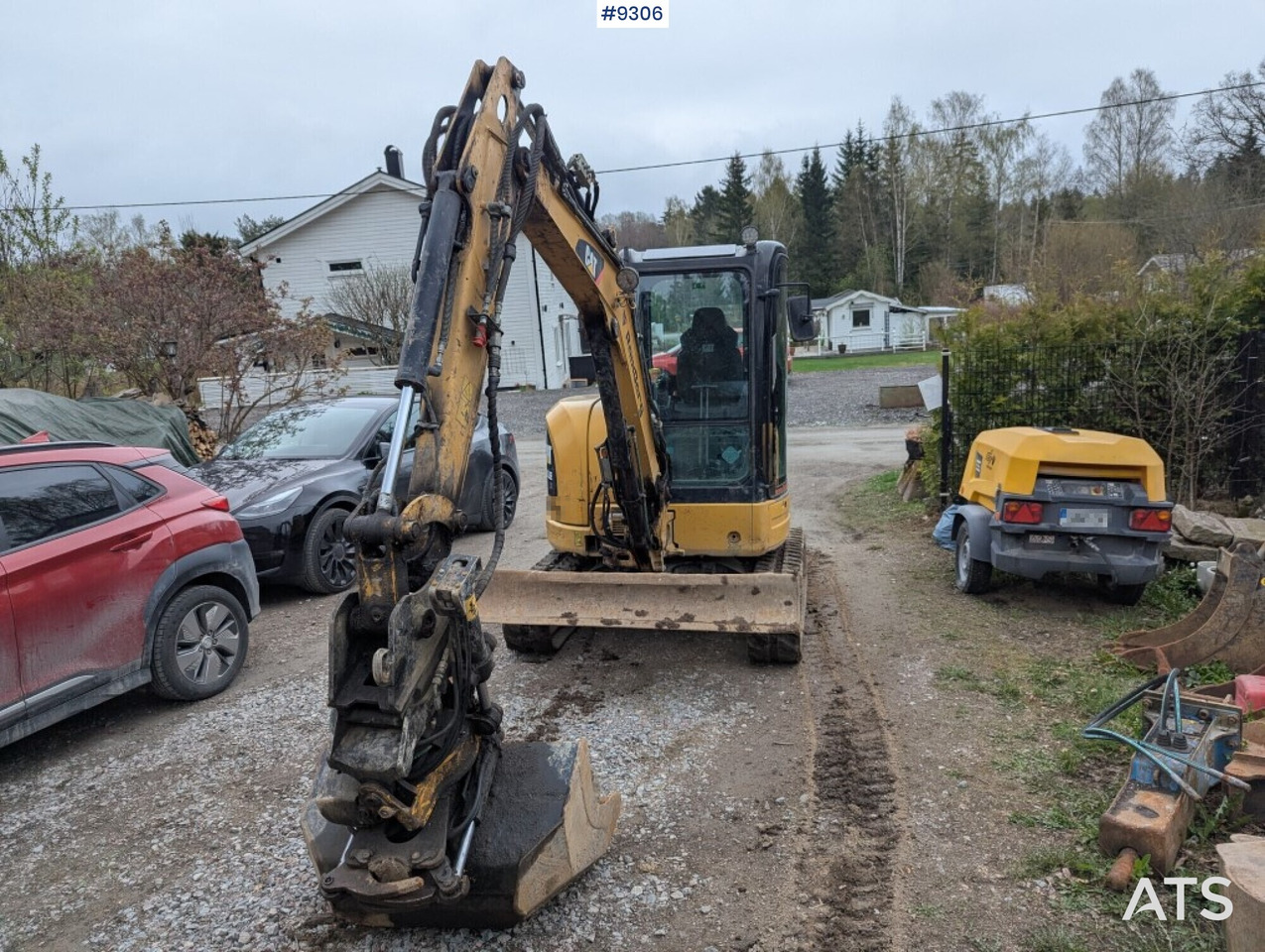 Mini excavator Cat 303.5E CR with tiltrotator and attachments (See Video) - Mini-ekskavators: foto 2 Mini excavator Cat 303.5E CR with tiltrotator and attachments (See Video) - Mini-ekskavators: foto 2