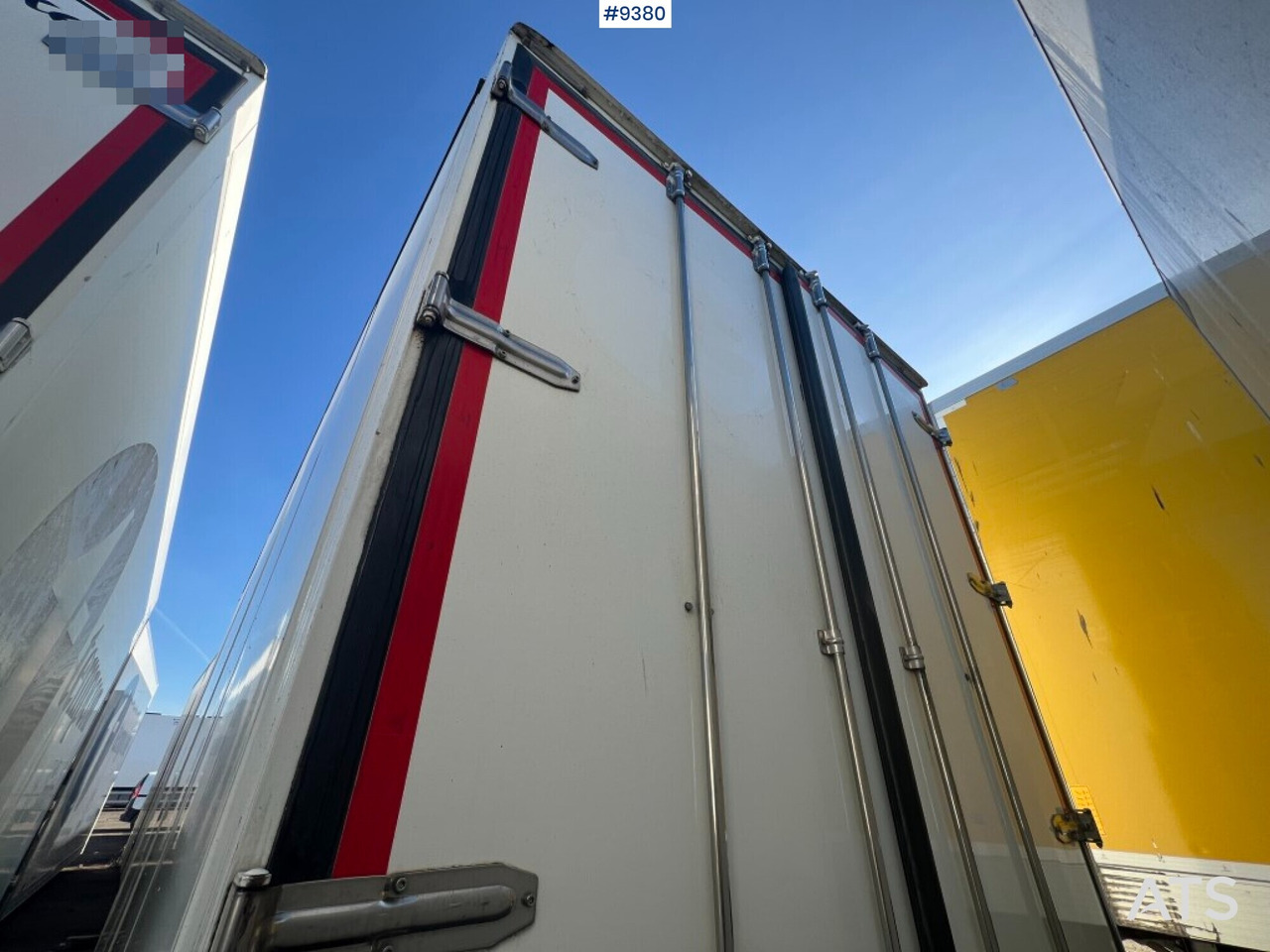 Refrigerated trailer cabinet Ekeri - Maināmā virsbūve - refrižerators: foto 4 Refrigerated trailer cabinet Ekeri - Maināmā virsbūve - refrižerators: foto 4