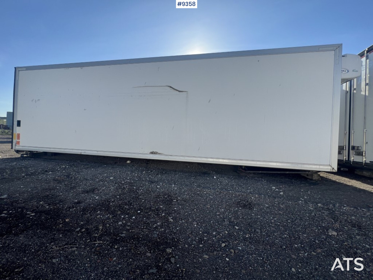 Refrigerated trailer cabinet FOKOR - Maināmā virsbūve - refrižerators: foto 3 Refrigerated trailer cabinet FOKOR - Maināmā virsbūve - refrižerators: foto 3