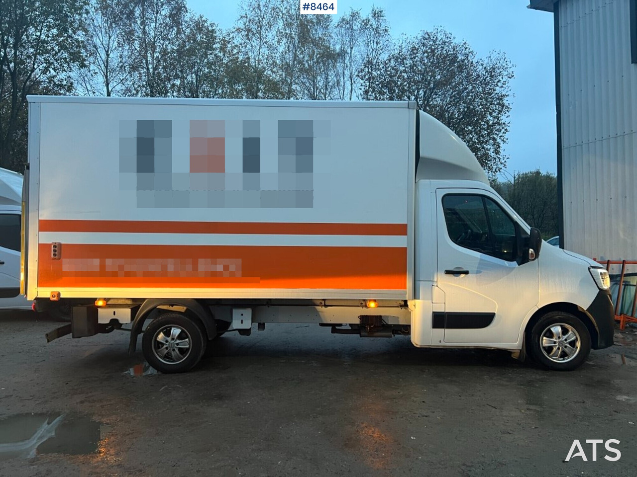 Renault master with tail lift - Furgons ar slēgtā virsbūve: foto 2 Renault master with tail lift - Furgons ar slēgtā virsbūve: foto 2