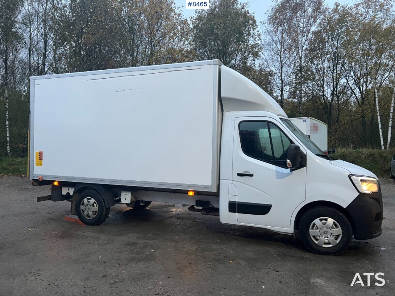 Renault master with tail lift - Furgons ar slēgtā virsbūve: foto 3 Renault master with tail lift - Furgons ar slēgtā virsbūve: foto 3