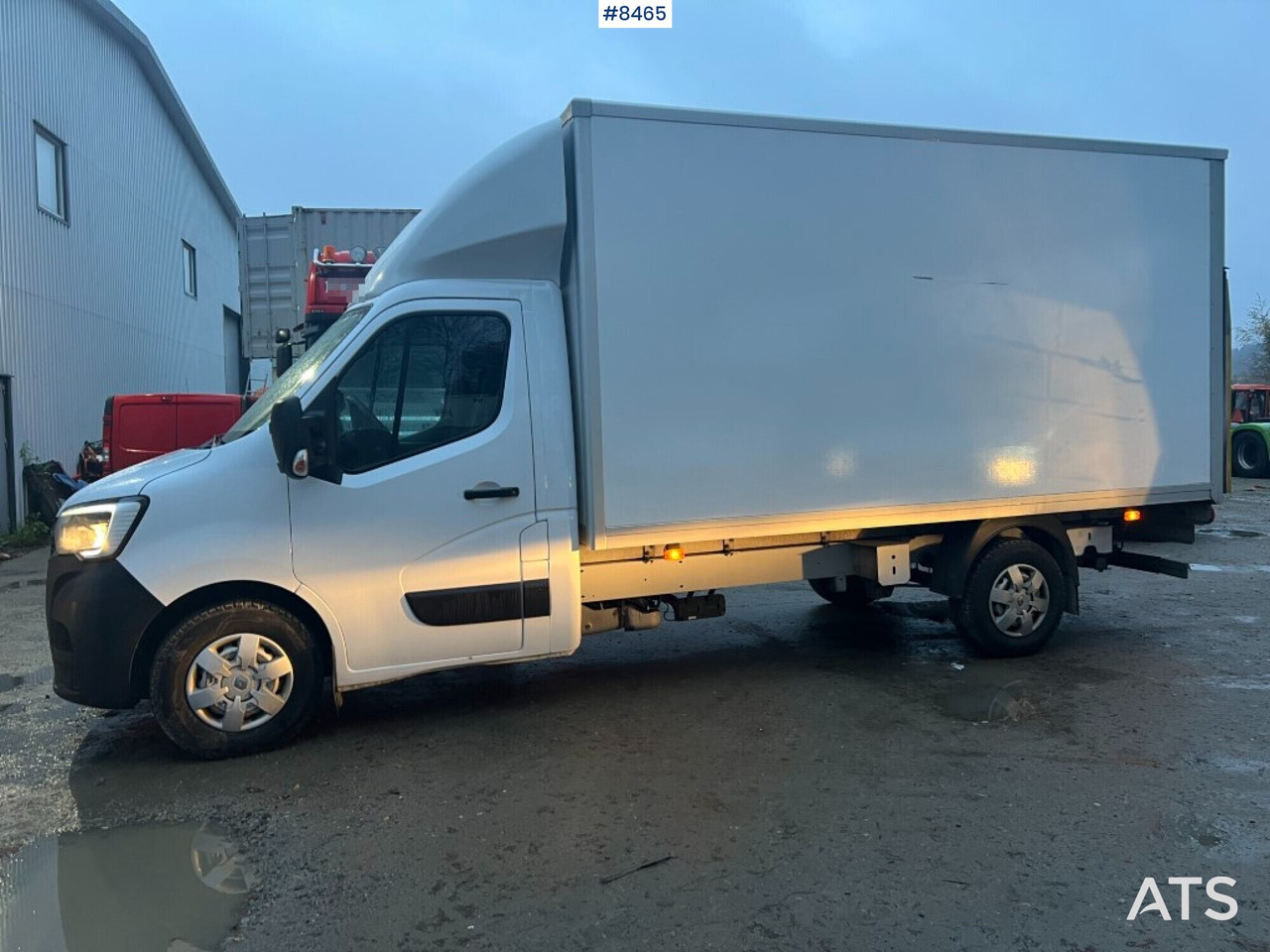 Renault master with tail lift - Furgons ar slēgtā virsbūve: foto 4 Renault master with tail lift - Furgons ar slēgtā virsbūve: foto 4