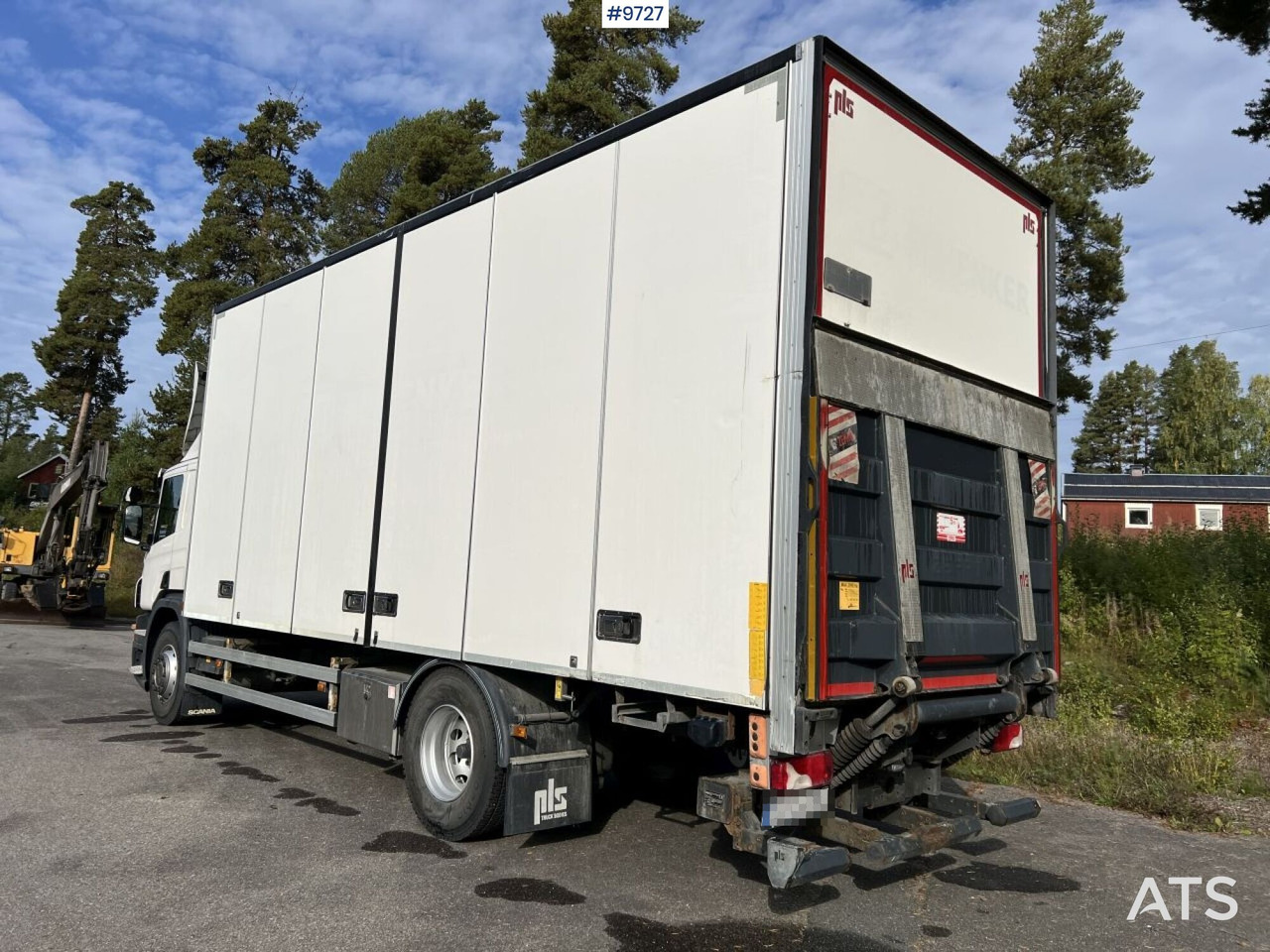 SCANIA P280 Box truck with tail lift - Kravas automašīna ar slēgto virsbūvi: foto 4 SCANIA P280 Box truck with tail lift - Kravas automašīna ar slēgto virsbūvi: foto 4