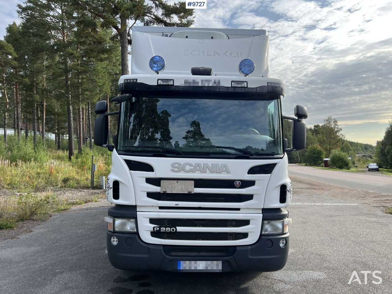 SCANIA P280 Box truck with tail lift - Kravas automašīna ar slēgto virsbūvi: foto 2 SCANIA P280 Box truck with tail lift - Kravas automašīna ar slēgto virsbūvi: foto 2
