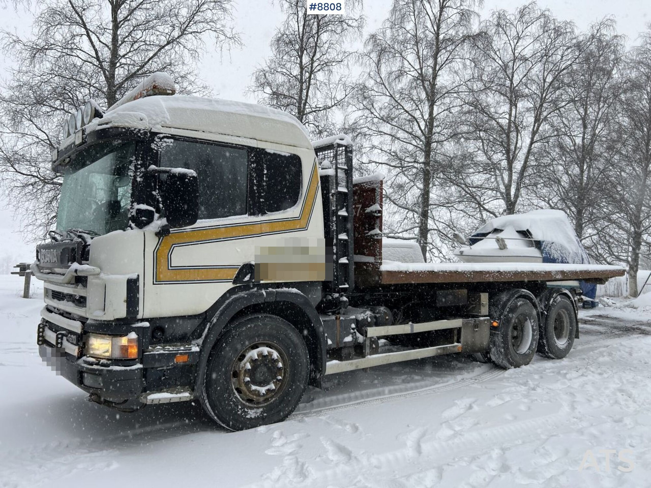 Scania R124GB with plow mount and underbite - Pacēlājs ar āķi: foto 1 Scania R124GB with plow mount and underbite - Pacēlājs ar āķi: foto 1