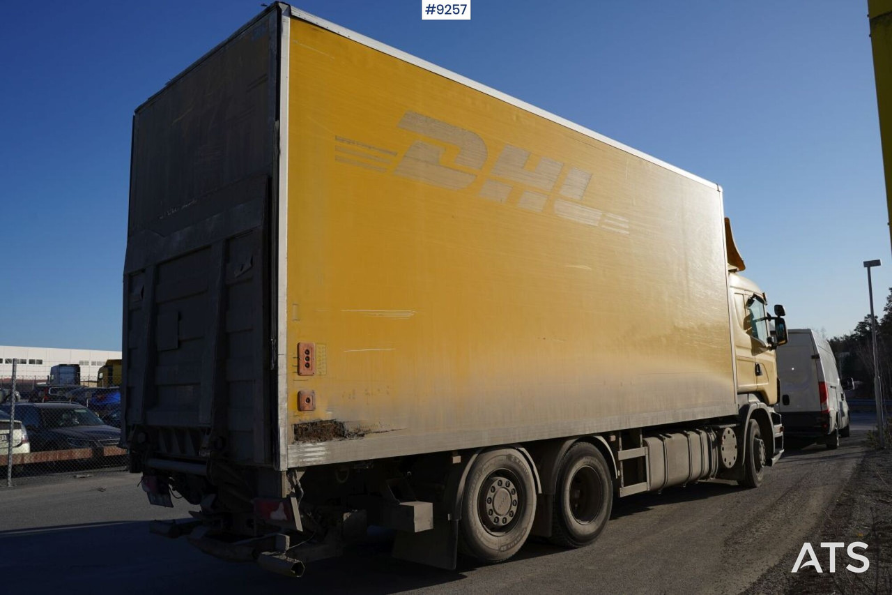 Scania R420 6x2 Box truck (SEE VIDEO) - Kravas automašīna ar slēgto virsbūvi: foto 4 Scania R420 6x2 Box truck (SEE VIDEO) - Kravas automašīna ar slēgto virsbūvi: foto 4