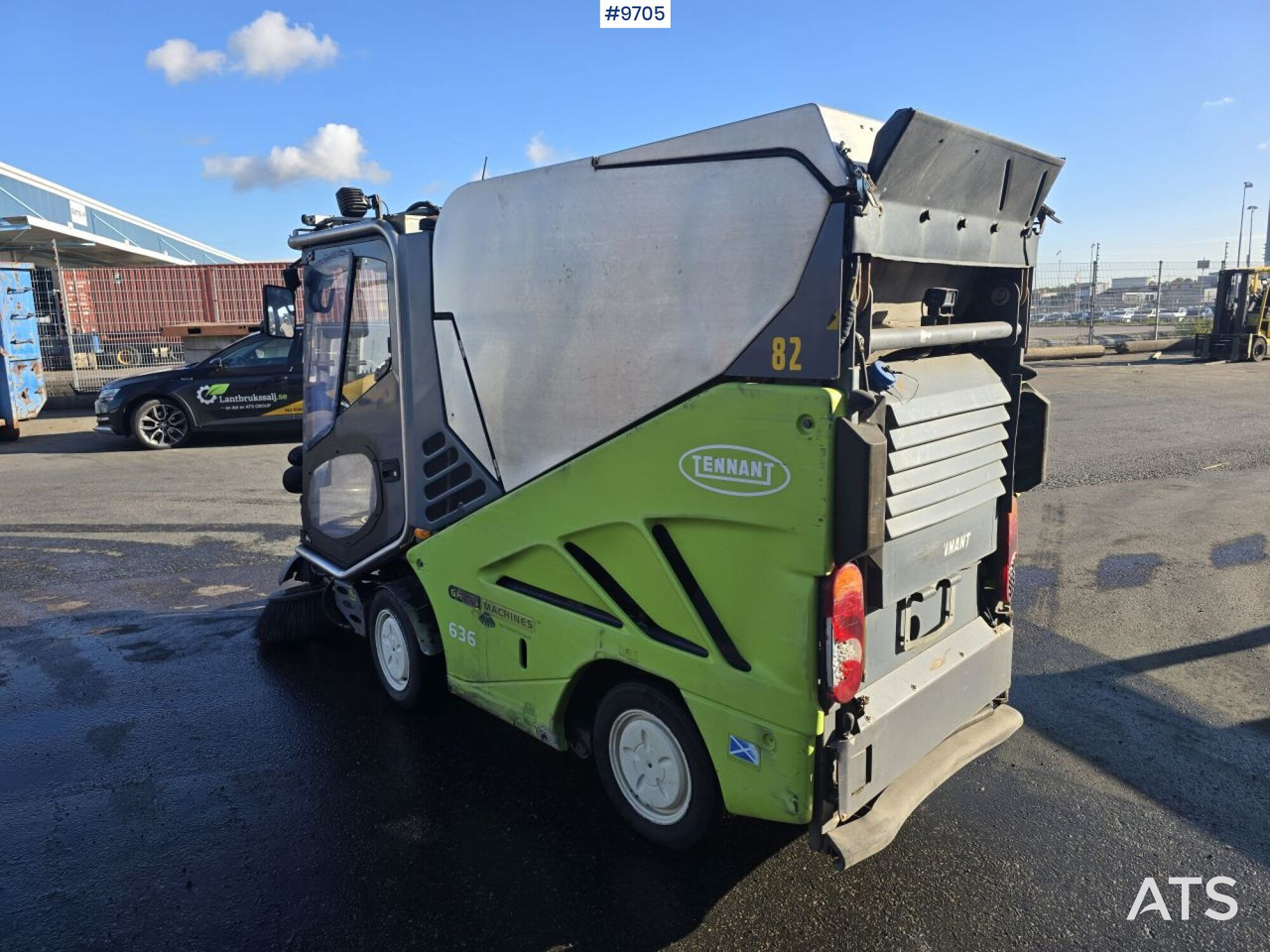 Sweeper - Tennant 636 (SEE VIDEO) - Ielu tīrīšanas mašīna: foto 4 Sweeper - Tennant 636 (SEE VIDEO) - Ielu tīrīšanas mašīna: foto 4
