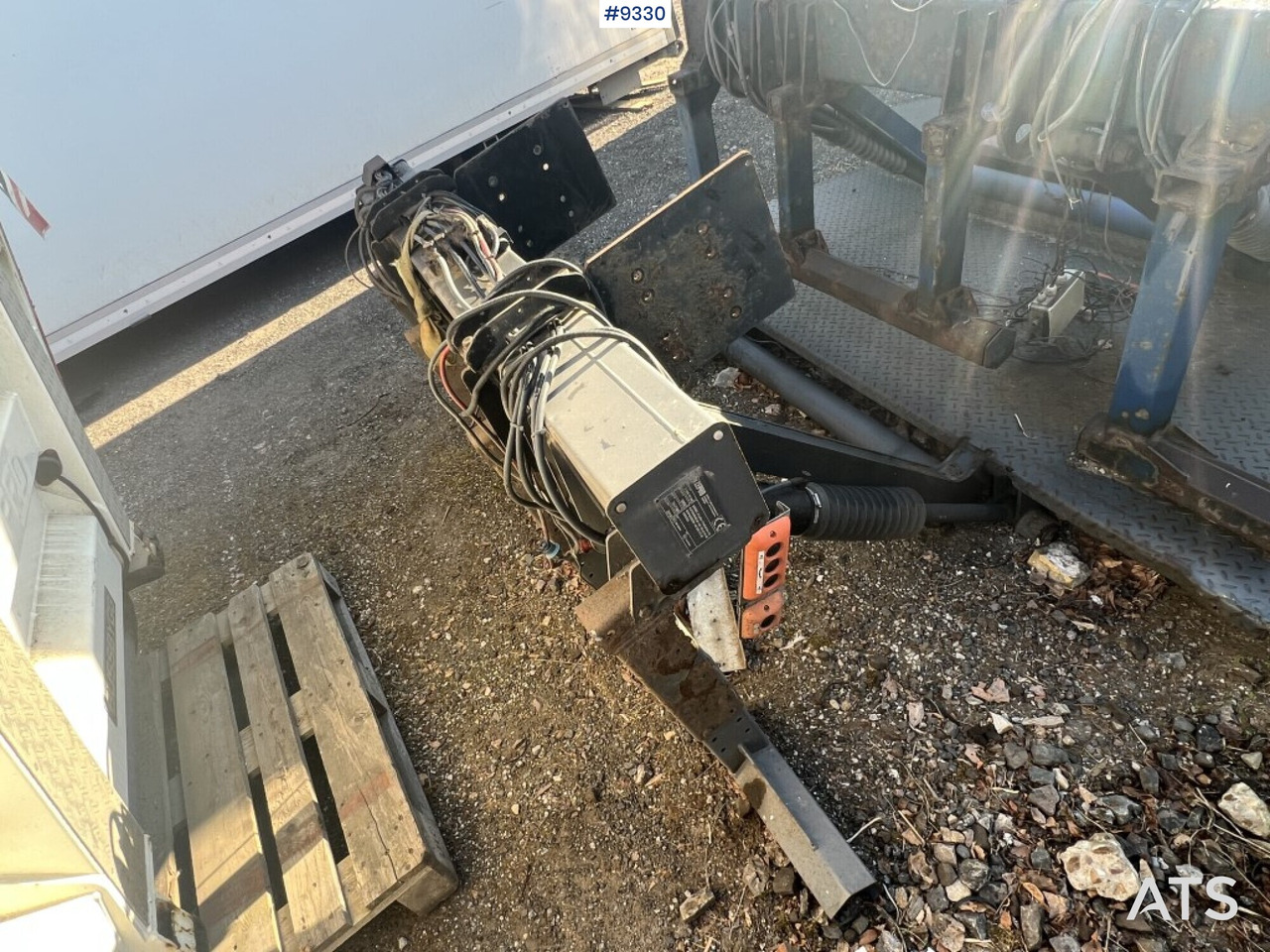 Tail lift Zepro Z2000-175MA - Kravas lifts: foto 4 Tail lift Zepro Z2000-175MA - Kravas lifts: foto 4