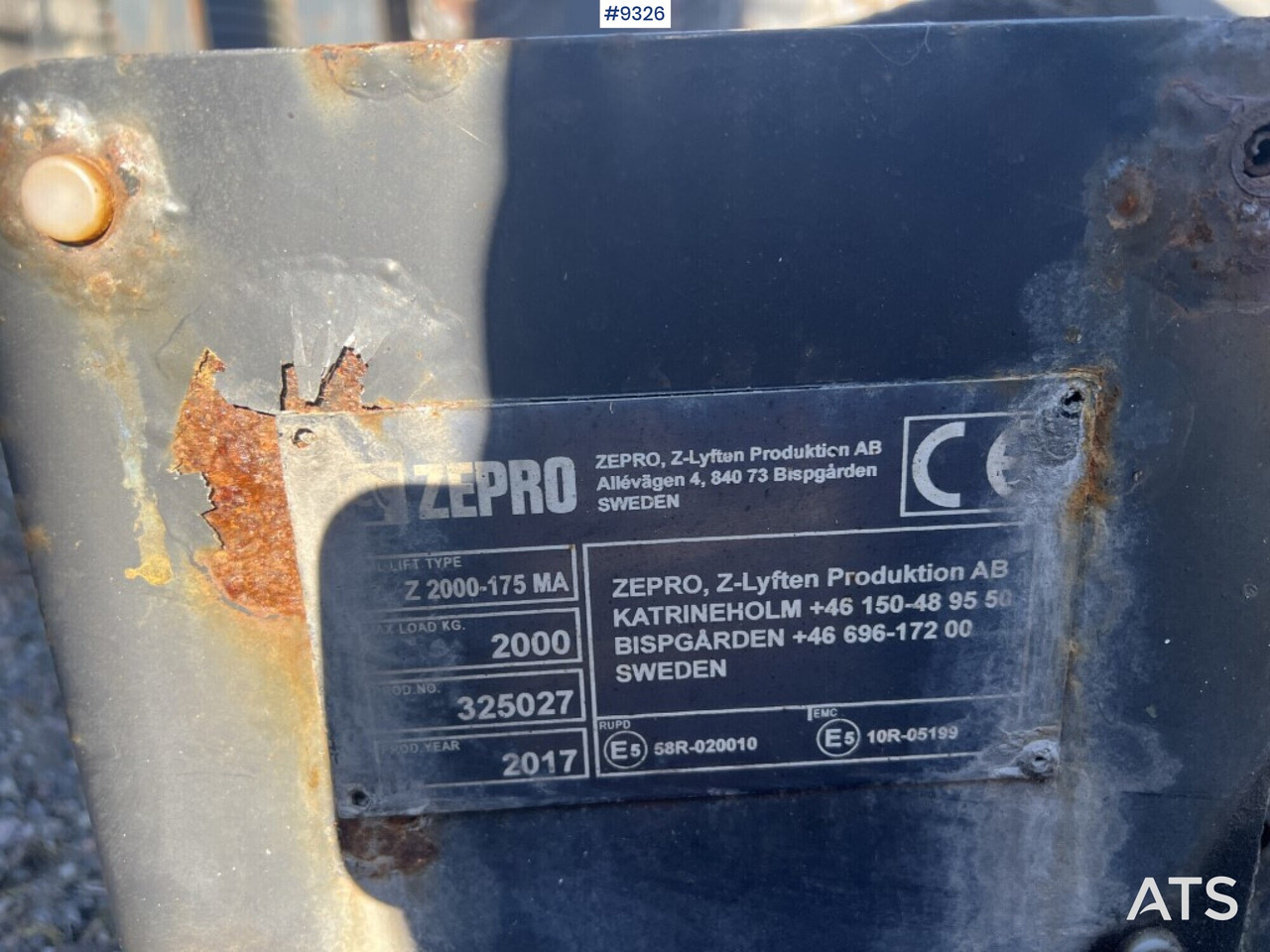 Tail lift Zepro Z2000-175MA - Kravas lifts: foto 4 Tail lift Zepro Z2000-175MA - Kravas lifts: foto 4