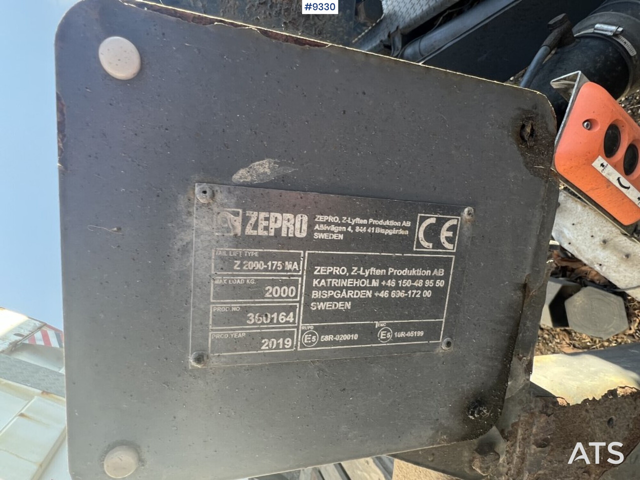 Tail lift Zepro Z2000-175MA - Kravas lifts: foto 3 Tail lift Zepro Z2000-175MA - Kravas lifts: foto 3