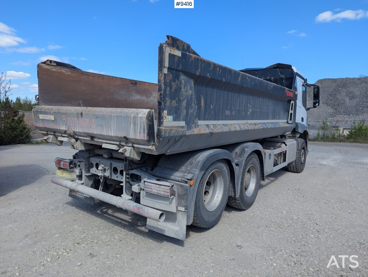 Tipper Truck Mercedes-Benz Arocs 6X2 - Kravas automašīna pašizgāzējs: foto 4 Tipper Truck Mercedes-Benz Arocs 6X2 - Kravas automašīna pašizgāzējs: foto 4