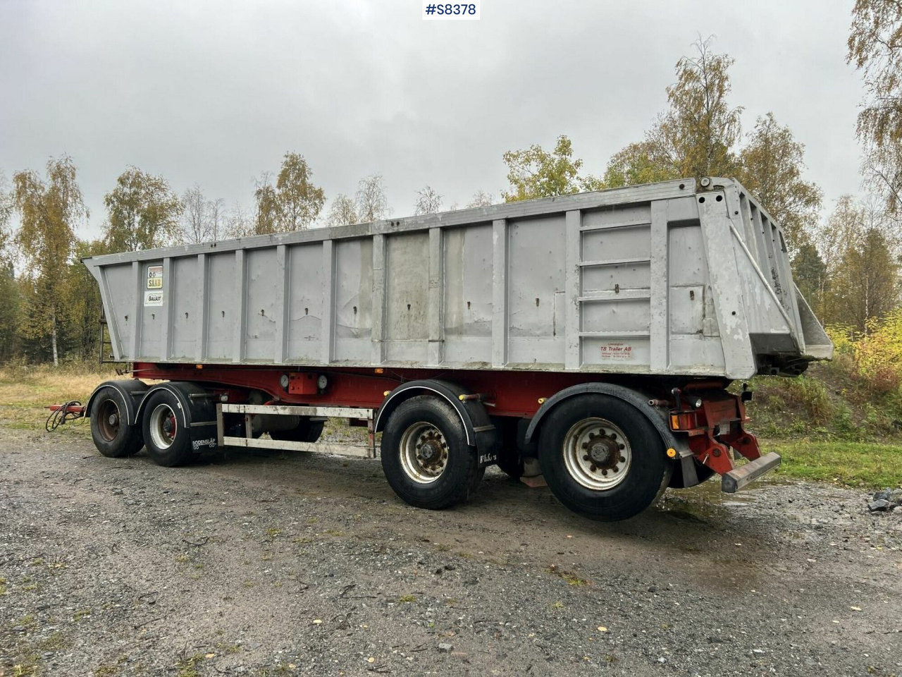 Tipper trailer, Fruehauf TP-87, 4-axles, Dump body Benalu - Piekabe pašizgāzējs: foto 3 Tipper trailer, Fruehauf TP-87, 4-axles, Dump body Benalu - Piekabe pašizgāzējs: foto 3