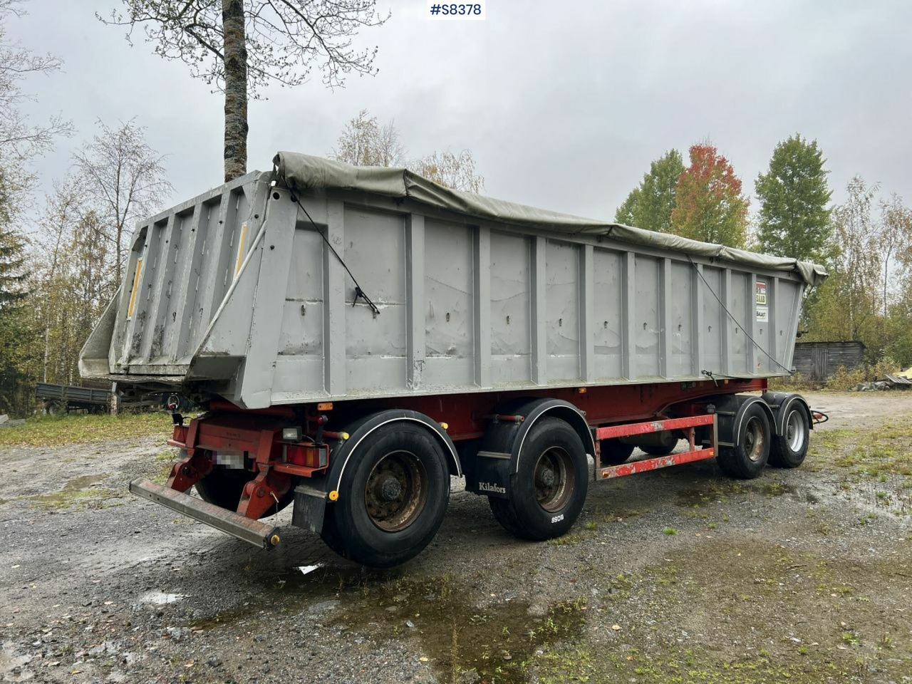 Tipper trailer, Fruehauf TP-87 with dump body Benalu - Piekabe pašizgāzējs: foto 5 Tipper trailer, Fruehauf TP-87 with dump body Benalu - Piekabe pašizgāzējs: foto 5