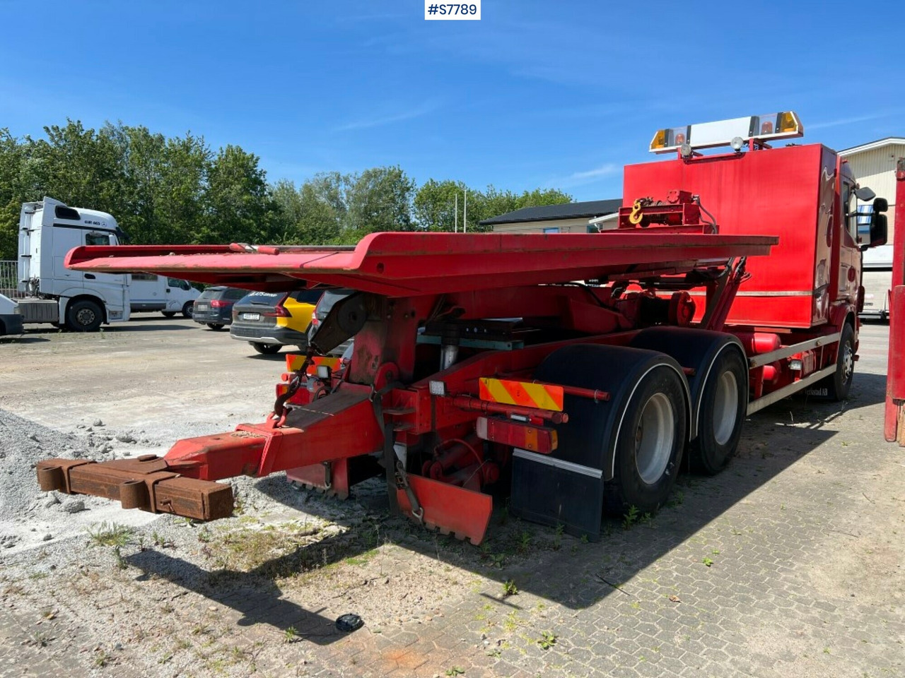 Tow truck with suspension device SCANIA R144 6X4 - Auto evakuators: foto 2 Tow truck with suspension device SCANIA R144 6X4 - Auto evakuators: foto 2