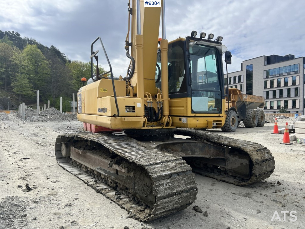 Tracked excavator Komatsu PC210LC (VIDEO) - Kāpurķēžu ekskavators: foto 2 Tracked excavator Komatsu PC210LC (VIDEO) - Kāpurķēžu ekskavators: foto 2