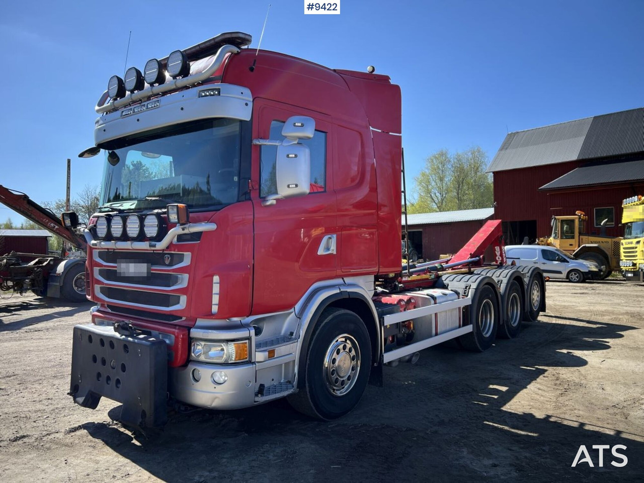 Tridem Hooklift Truck Scania G490 with plow brackets - Pacēlājs ar āķi: foto 1 Tridem Hooklift Truck Scania G490 with plow brackets - Pacēlājs ar āķi: foto 1