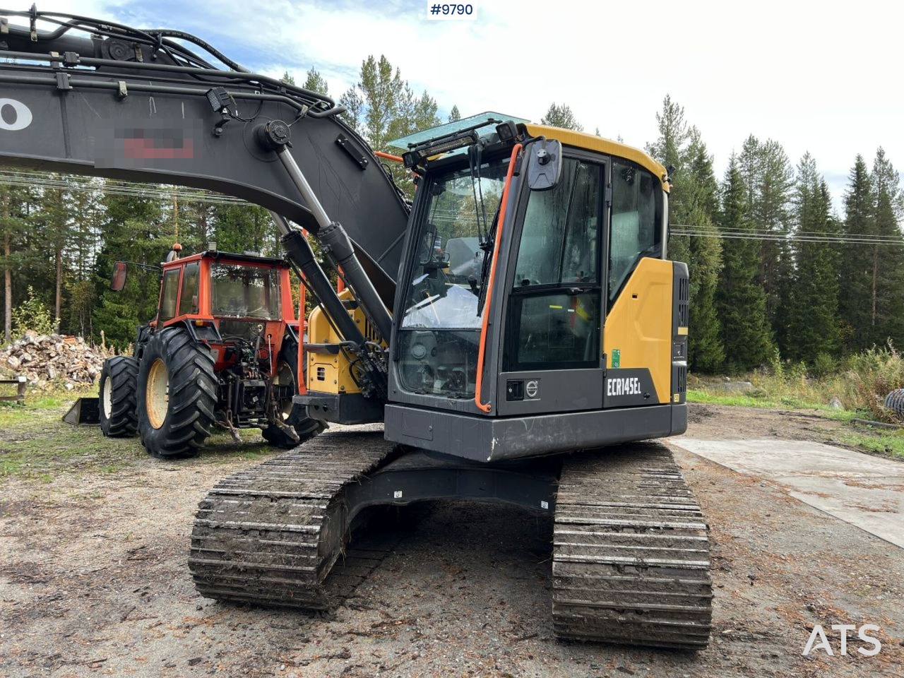 VOLVO ECR145 EL Excavator with attachments - Kāpurķēžu ekskavators: foto 2 VOLVO ECR145 EL Excavator with attachments - Kāpurķēžu ekskavators: foto 2
