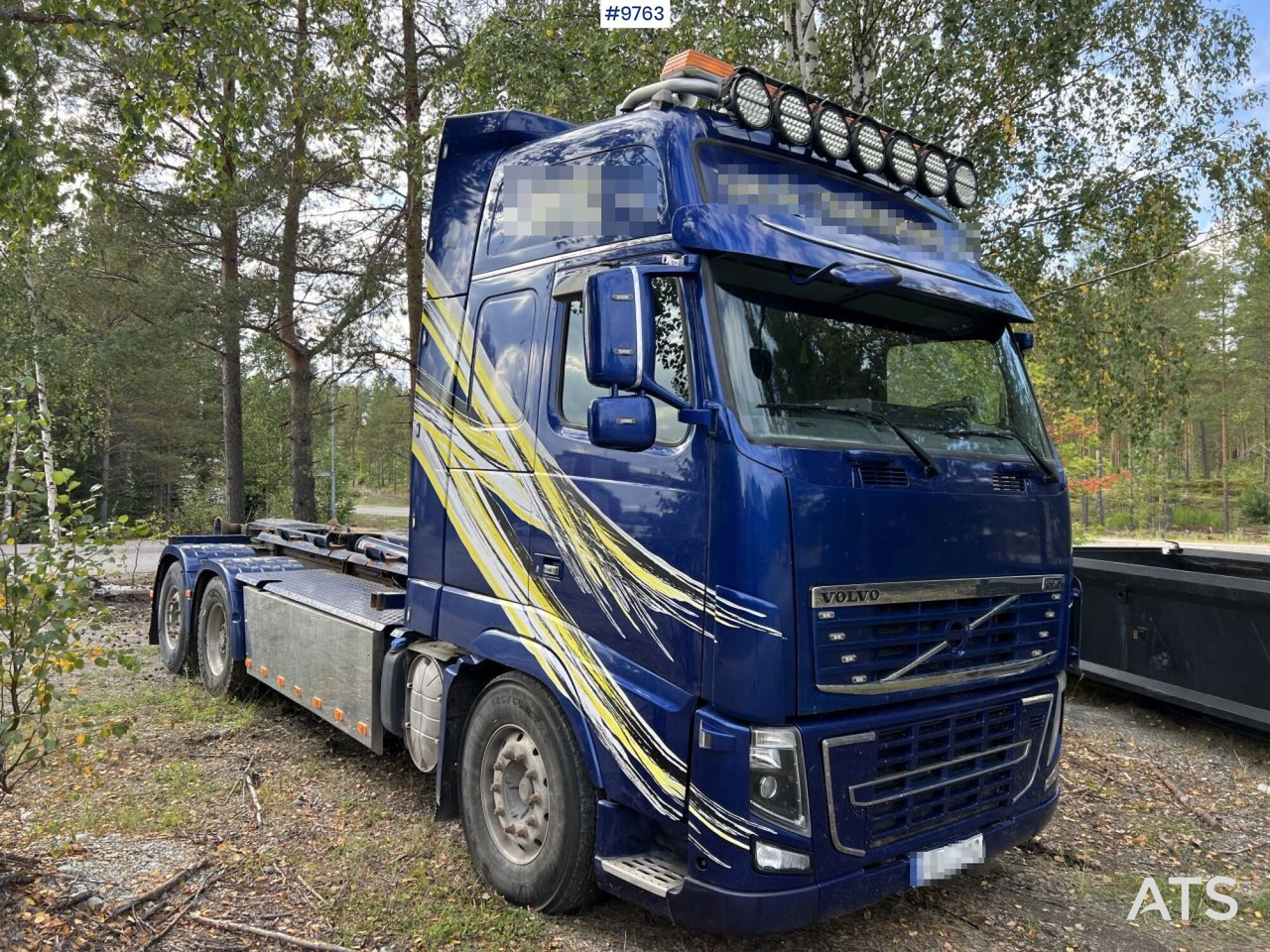 VOLVO FH16-660 6*2 LAXO-Bracket with load changer, woodchip box, and flatbed - Pacēlājs ar āķi: foto 2 VOLVO FH16-660 6*2 LAXO-Bracket with load changer, woodchip box, and flatbed - Pacēlājs ar āķi: foto 2
