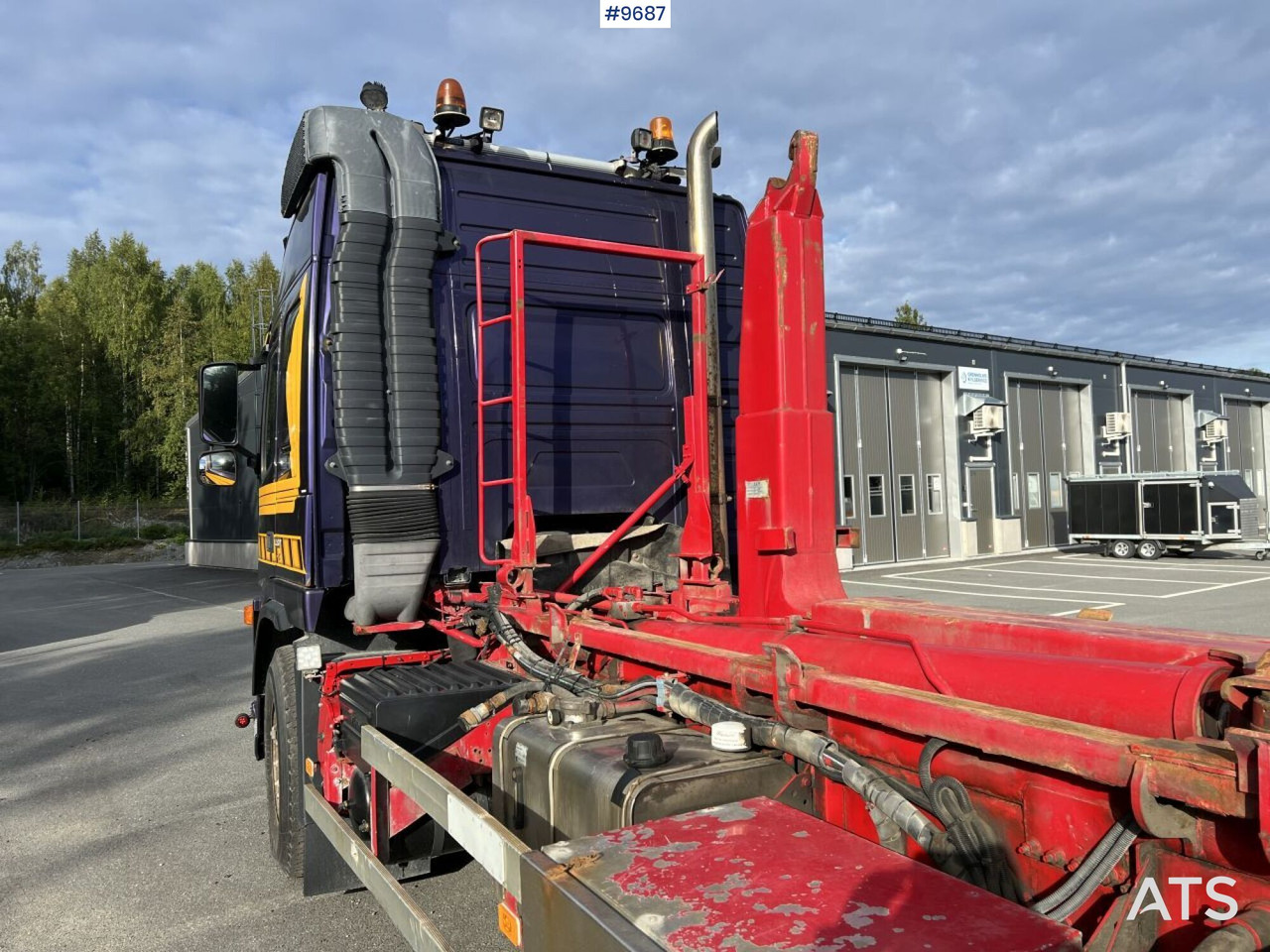 Pacēlājs ar āķi VOLVO FM-380 6*2 Truck with swap body (VIDEO): foto 20