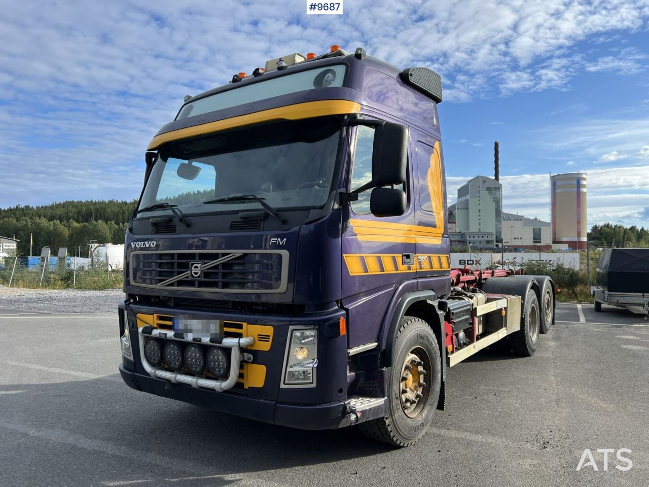 Pacēlājs ar āķi VOLVO FM-380 6*2 Truck with swap body (VIDEO): foto 7