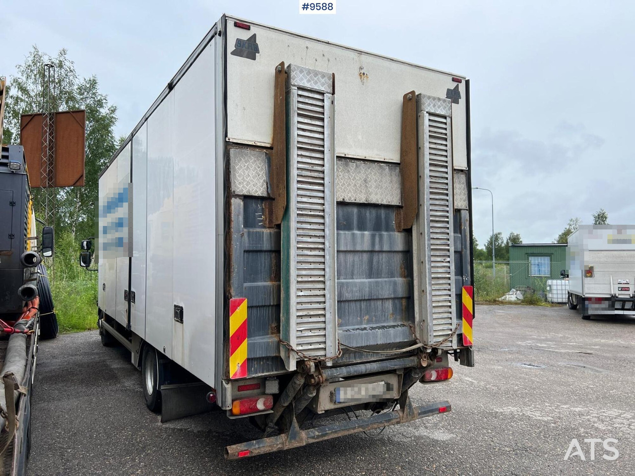 Volvo FL 280 4x2 Box Truck with loading ramps - Kravas automašīna ar slēgto virsbūvi: foto 4 Volvo FL 280 4x2 Box Truck with loading ramps - Kravas automašīna ar slēgto virsbūvi: foto 4