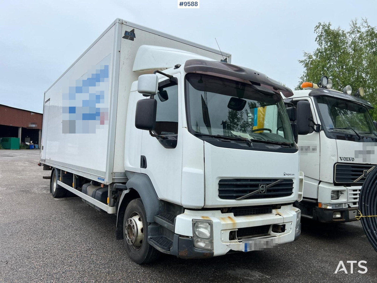 Volvo FL 280 4x2 Box Truck with loading ramps - Kravas automašīna ar slēgto virsbūvi: foto 1 Volvo FL 280 4x2 Box Truck with loading ramps - Kravas automašīna ar slēgto virsbūvi: foto 1