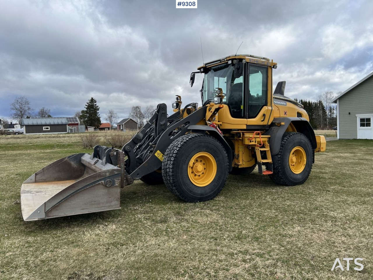 Volvo L60 H Wheel loader with grading bucket (VIDEO) - Riteņu iekrāvējs: foto 1 Volvo L60 H Wheel loader with grading bucket (VIDEO) - Riteņu iekrāvējs: foto 1
