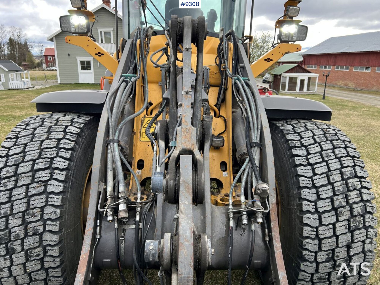 Volvo L60 H Wheel loader with grading bucket (VIDEO) - Riteņu iekrāvējs: foto 5 Volvo L60 H Wheel loader with grading bucket (VIDEO) - Riteņu iekrāvējs: foto 5