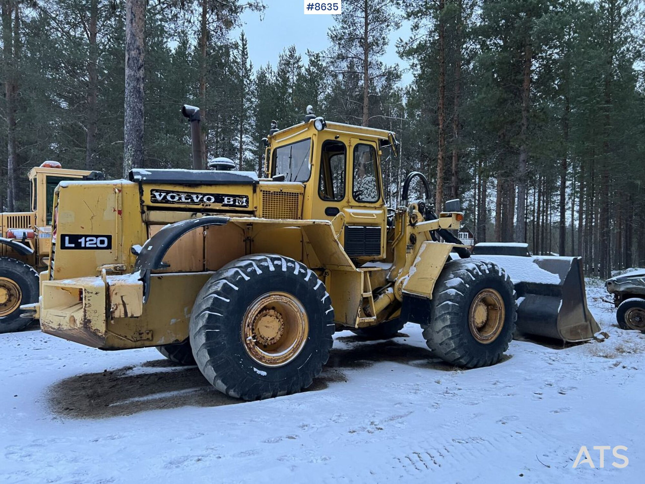 Wheel Loader Volvo BM L120 with bucket - Riteņu iekrāvējs: foto 3 Wheel Loader Volvo BM L120 with bucket - Riteņu iekrāvējs: foto 3
