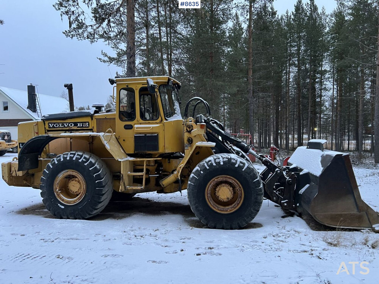 Wheel Loader Volvo BM L120 with bucket - Riteņu iekrāvējs: foto 2 Wheel Loader Volvo BM L120 with bucket - Riteņu iekrāvējs: foto 2