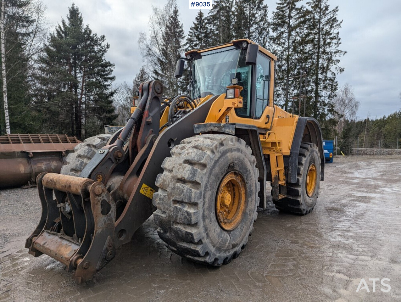 Wheel Loader Volvo L180F (SEE VIDEO) - Riteņu iekrāvējs: foto 1 Wheel Loader Volvo L180F (SEE VIDEO) - Riteņu iekrāvējs: foto 1