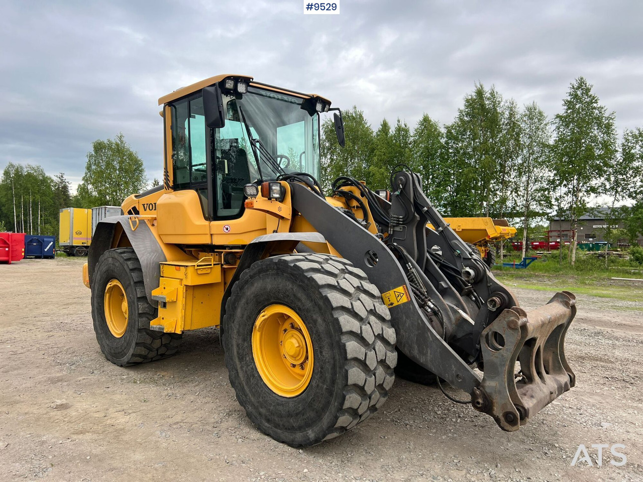 Wheel Loader Volvo L60F (SEE VIDEO) - Riteņu iekrāvējs: foto 1 Wheel Loader Volvo L60F (SEE VIDEO) - Riteņu iekrāvējs: foto 1